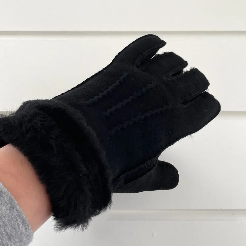 UGG Classic Tasman Shearling Gloves In Black New With Tags Size Small